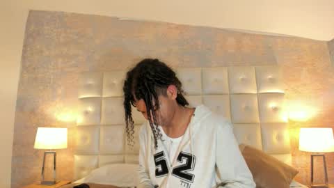 maxim online show from January 2026 03:00:01 AM