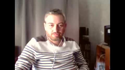 Snapshot of maximefrxx chatting on February 2026 03:40:01 PM Maxime online show from February 2026 03:40:01 PM