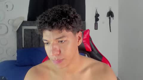 Snapshot of maximiliano_khalil chatting on February 2026 07:17:02 PM Maximiliano online show from February 2026 07:17:02 PM