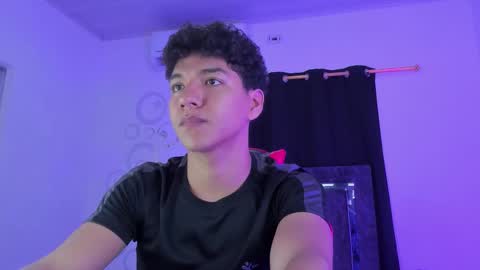 Snapshot of maximiliano_khalil chatting on February 2026 07:25:02 PM Maximiliano online show from February 2026 07:25:02 PM