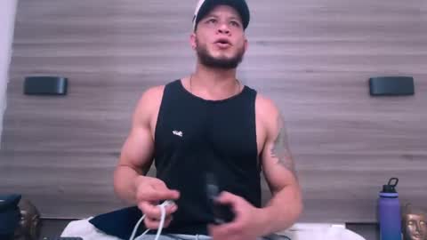 Maximiliano online show from June 2026 09:04:01 PM