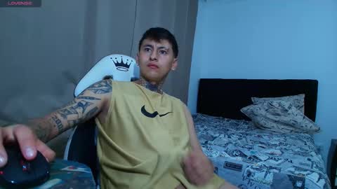 Snapshot of maximo10_ chatting on November 2025 11:58:02 PM Maximum Independent model online show from November 2025 11:58:02 PM