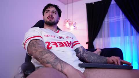 Snapshot of maximo_rodriguez chatting on April 2026 02:57:01 AM Maximo online show from April 2026 02:57:01 AM