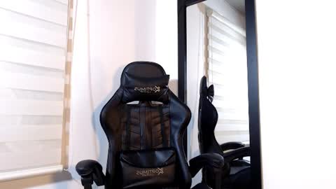 Snapshot of maximo_sebastian chatting on June 2026 01:47:02 AM Maximo Sebastian online show from June 2026 01:47:02 AM