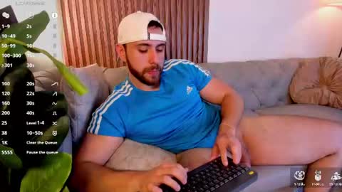 Snapshot of maximo_wolf1 chatting on June 2026 02:24:02 AM Maximo Wolf online show from June 2026 02:24:02 AM