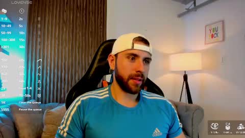 Snapshot of maximo_wolf1 chatting on June 2026 07:46:01 PM Maximo Wolf online show from June 2026 07:46:01 PM