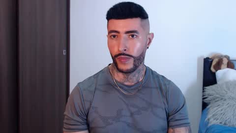 Independent Model online show from January 2025 07:20:02 AM