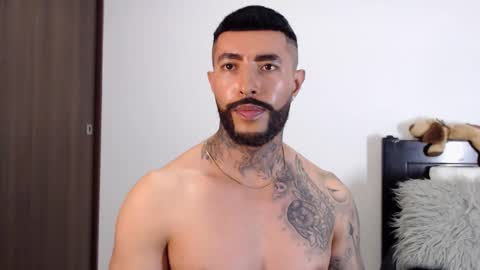 Independent Model online show from February 2025 05:53:02 AM