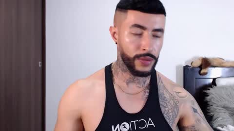 Independent Model online show from February 2025 02:44:02 AM