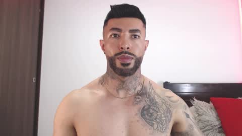 Independent Model online show from March 2026 02:39:01 AM