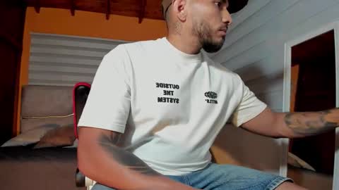 Maximus Clark online show from March 2026 01:53:01 AM