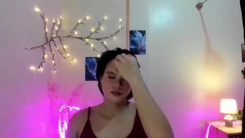 Snapshot of maxine_fucks chatting on October 2025 01:20:02 AM maxine_fucks online show from October 2025 01:20:02 AM