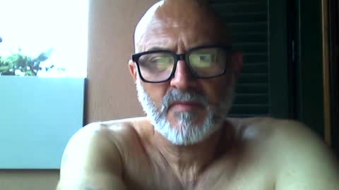 maxinn1967 online show from August 2026 06:33:02 PM