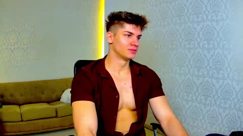 MaxKaiden online show from February 2026 06:18:02 AM