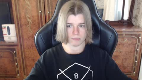 Snapshot of maxplay18 chatting on February 2025 12:13:02 PM Max online show from February 2025 12:13:02 PM