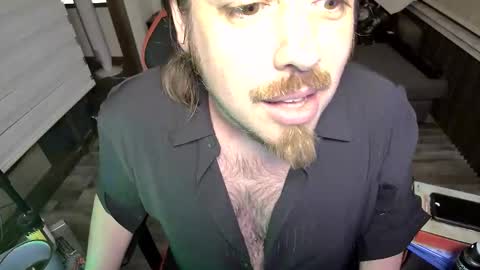 Snapshot of maxredz chatting on March 2026 04:51:02 AM Max online show from March 2026 04:51:02 AM