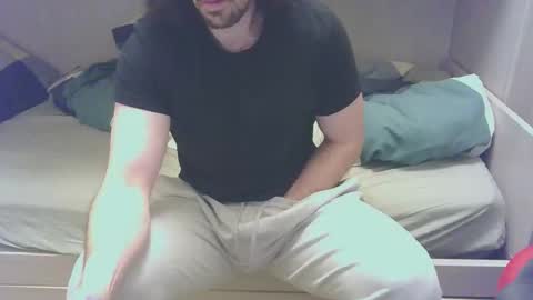 Snapshot of maxsperman1 chatting on February 2026 10:33:01 PM MaxSperman online show from February 2026 10:33:01 PM