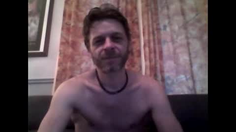 Snapshot of maxthewolf chatting on June 2026 12:44:01 AM MaxTheWolf online show from June 2026 12:44:01 AM
