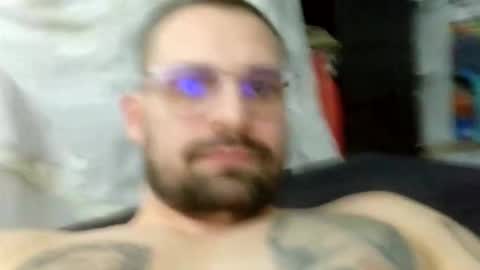 Max online show from December 2025 05:09:02 PM