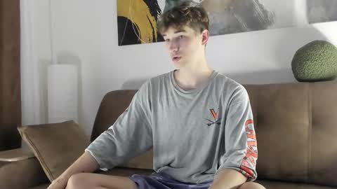 Snapshot of maxwellchik chatting on September 2025 04:55:02 PM maxwellchik online show from September 2025 04:55:02 PM