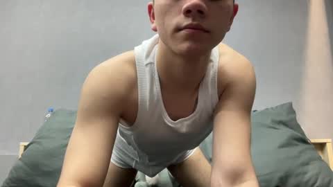 Snapshot of maxwoolf chatting on April 2026 07:29:01 PM Max online show from April 2026 07:29:01 PM