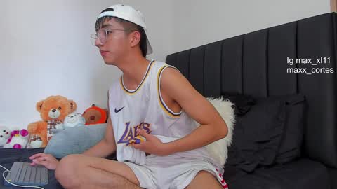 Snapshot of maxx_cortes chatting on February 2025 04:11:02 PM maxx_cortes online show from February 2025 04:11:02 PM