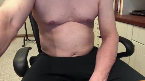 Max online show from February 2025 04:14:02 AM