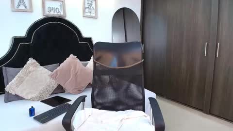 Maxxi online show from September 2025 01:40:02 AM