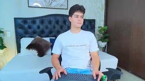 Maxxi online show from October 2025 03:59:02 AM