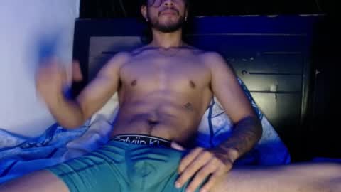 maxximus_10 online show from December 2024 06:04:02 PM