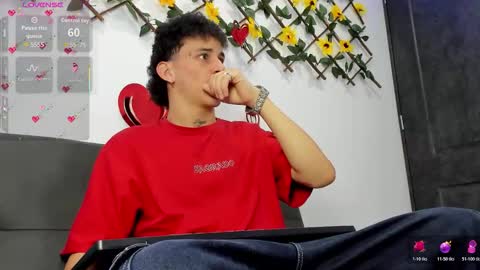 Snapshot of maxxx_bigcock chatting on February 2026 02:40:01 AM Max online show from February 2026 02:40:01 AM