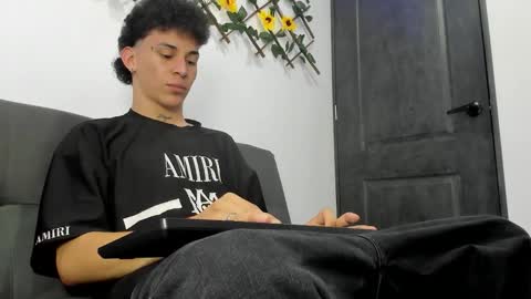 Snapshot of maxxx_bigcock chatting on February 2026 12:55:02 AM Max online show from February 2026 12:55:02 AM