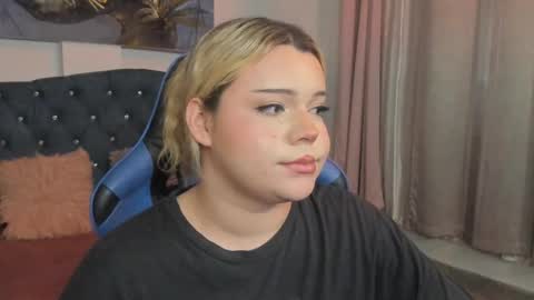 Maxine Minx online show from February 2025 09:31:01 AM