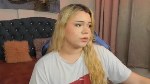 Maxine Minx online show from February 2025 09:47:01 AM