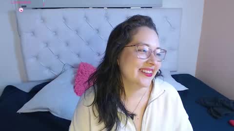 Snapshot of may_bloom chatting on February 2026 04:16:02 AM May online show from February 2026 04:16:02 AM