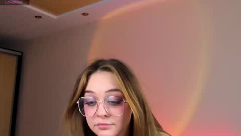 Snapshot of may_fl0wer chatting on March 2025 01:51:01 PM May Flower online show from March 2025 01:51:01 PM