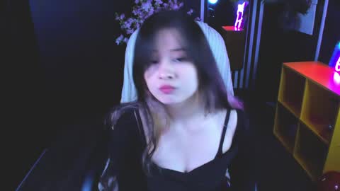 may_lings online show from April 2026 09:46:01 PM
