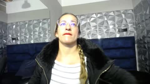 Maya online show from October 2025 12:58:01 PM