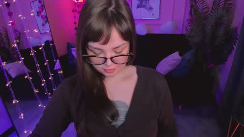 Snapshot of maya___muse chatting on February 2026 02:35:01 PM Maya online show from February 2026 02:35:01 PM