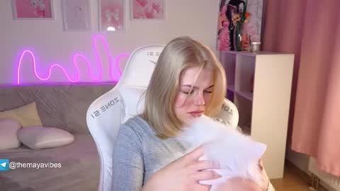 Maya online show from February 2026 03:27:01 AM