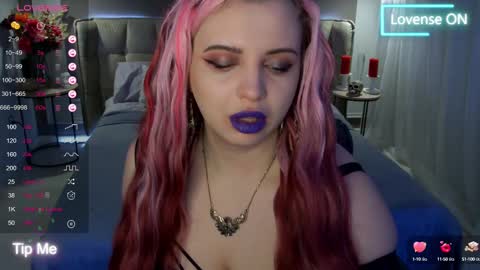 Maya Mils online show from March 2025 01:04:01 AM