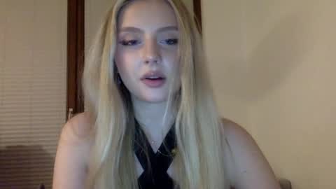 Snapshot of mayaflirt chatting on April 2026 08:21:01 PM mayaflirt online show from April 2026 08:21:01 PM
