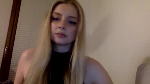 Snapshot of mayaflirt chatting on April 2026 08:37:01 PM mayaflirt online show from April 2026 08:37:01 PM