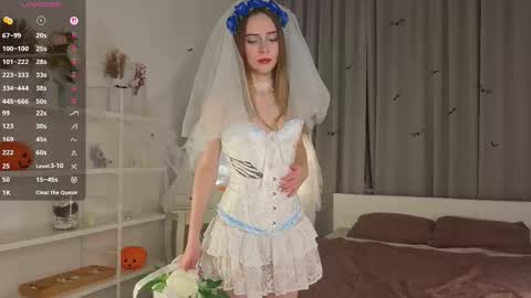 My name is Kara  online show from October 2025 08:43:01 PM