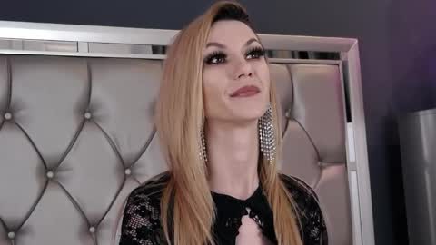 Snapshot of mayahales chatting on March 2026 11:58:01 AM Maya online show from March 2026 11:58:01 AM