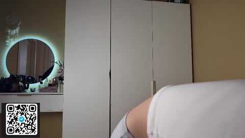 mayal1na online show from March 2026 10:33:02 AM