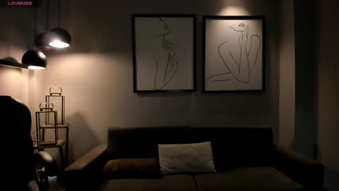 Maya online show from December 2025 04:08:01 AM