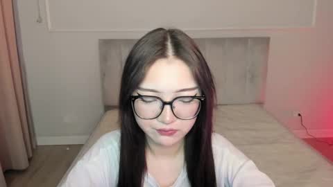 Erina online show from February 2026 05:25:01 AM