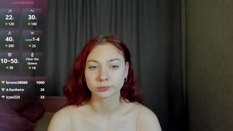 Snapshot of maybe_mia chatting on February 2025 01:30:02 PM Mia GMT2 Mon 3-9 AM Tue 3-9 AM Wed 3-9 AMThur 10 AM - 4 PM Fri 3-9 AM Sat 3-9 AM Sun 3-9 AM. online show from February 2025 01:30:02 PM