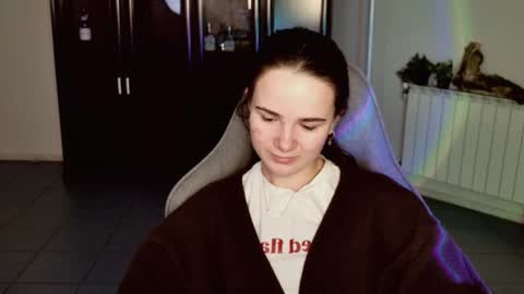 maybloom_ online show from January 2026 09:11:01 AM